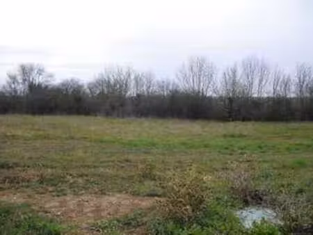 vente terrain à champdeniers-saint-denis (79220) : à vendre / champdeniers-saint-denis