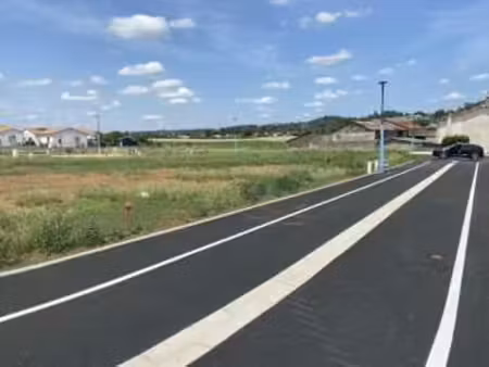 vente terrain à exireuil (79400) : à vendre / exireuil