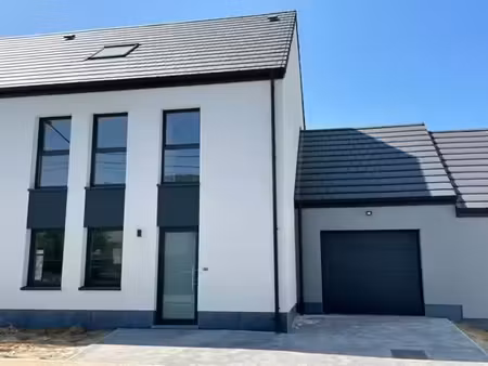 maison à louer avec garage et terrasse   horrues (vbe55594)