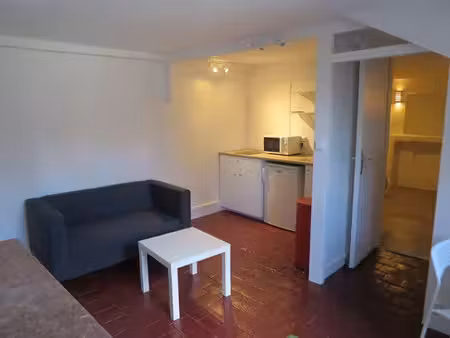 location meublée appartement 2 pièces 25 m² à lyon 2ème (69002)  750 €