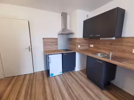 location appartement 2 pièces 40 m² à aytre (17440)  741 €