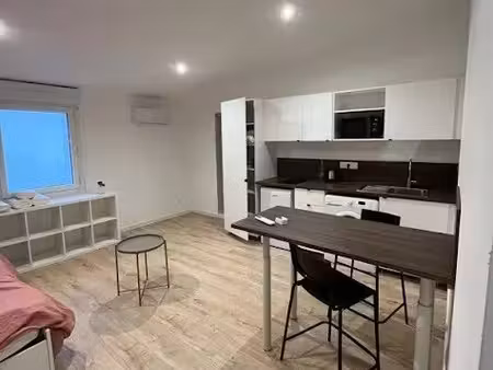 location meublée appartement 1 pièce 32 m² à montpellier (34000)  740 €