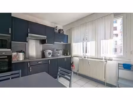 chambre meublée - chambéry