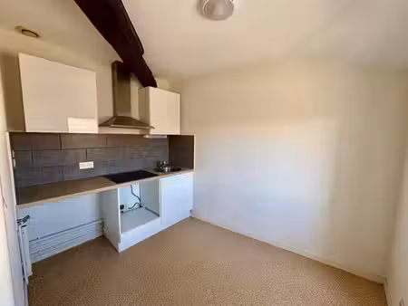 appartement t3 a louer a neulise - bourg