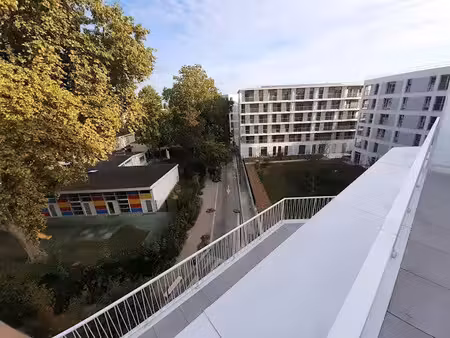 location meublée appartement 3 pièces 79 m² à bondy (93140)  1 400 €