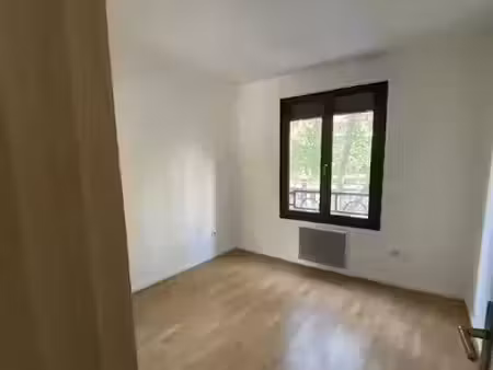 location appartement 2 pièces 47 m² à lyon 7ème (69007)  1 299 €