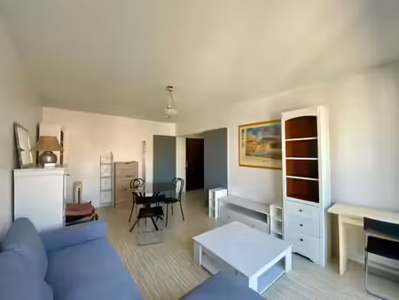 location meublée appartement 2 pièces 45.42 m² à paris 17ème (75017)  1 386 €