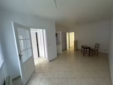 location meublée appartement 2 pièces 48 m² à romainville (93230)  1 200 €