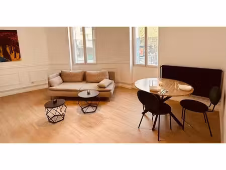 location meublée appartement 3 pièces 67 m² à pantin (93500)  1 600 €