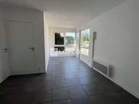 location appartement 2 pièces à trévou-tréguignec (22660) : à louer 2 pièces / 35m² trévou