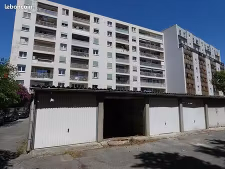 t3 - 63m² avec garage dans parking sécurisé – st pierre 13005 – 192 000 euros