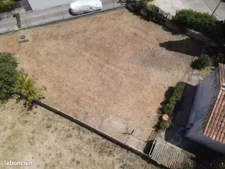 terrain constructible 379m2