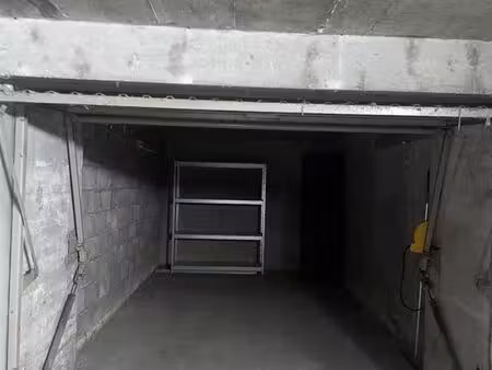 parking/box lyon