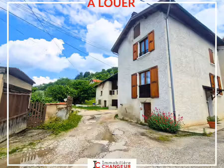 location maison 3 pièces 74 m² à coublevie (38500)