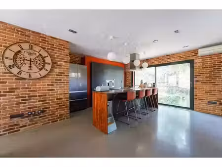 vente appartement 3 pièces 111 m² à châteauneuf-le-rouge (13790)  410 000 €
