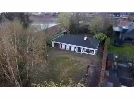 terrain constructible spacieux au centre d’ingelmunster
