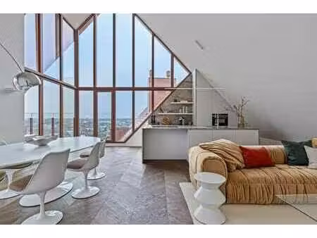 penthouse 3 ch avec vaste terrasse – clés en main!