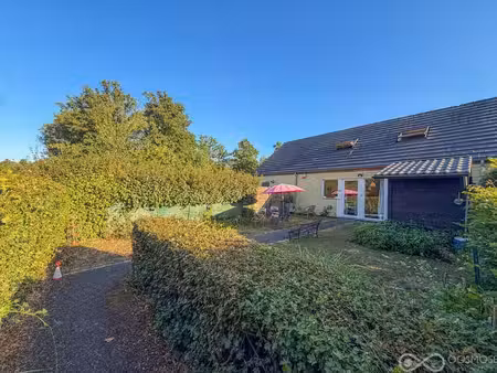 maison 2 ch au calme sur le site des lacs