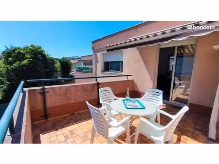 studio pour etudiant quartier residentiel proche bord de mer st laurent du var