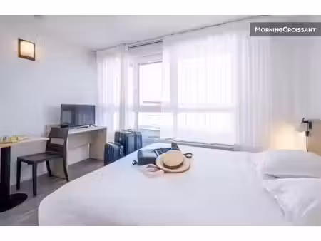location meublée appartement 1 pièce 19 m² à annecy (74000)  615 €