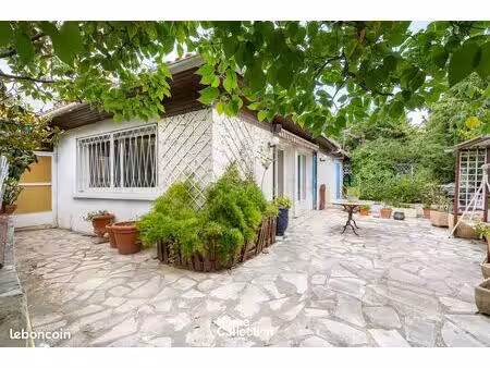 maison 8 pièces 142 m²