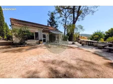 villa 4 pièces 90 m²