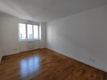 location appartement 2 pièces 41.32 m² à brest (29200)  540 €