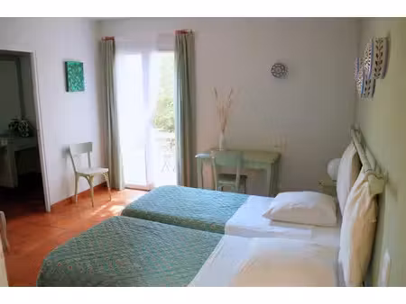 location meublée chambre 1 pièce 20 m² à nimes (30000)  600 €