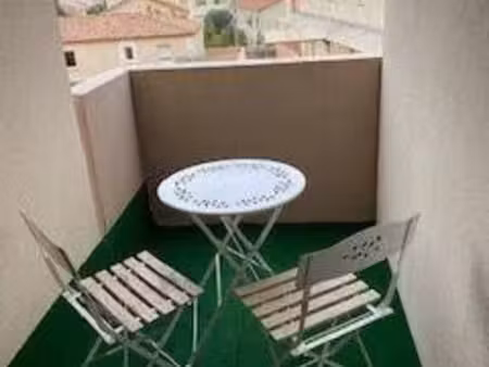 location meublée appartement 2 pièces 30 m² à ales (30100)  450 €