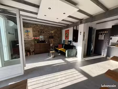 bel appartement t2 duplex