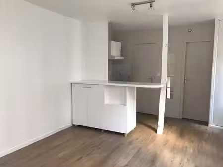 location appartement 1 pièce 22 m² à rouen (76000)  480 €