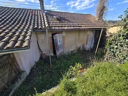 petite maison à restaurer