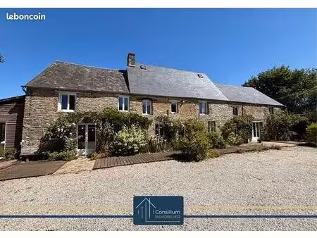 maison 10 pièces 304 m²