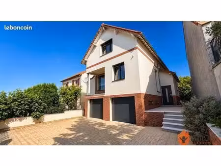 maison 9 pièces 158 m²