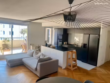 appartement t4 carré d’or