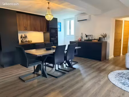 t3 bastia centre-ville | vieux-port & vue mer