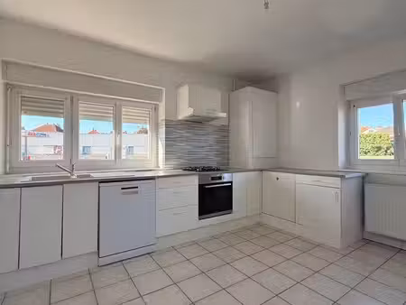 t4 105 m² avec terrasse  parking et entrée indépendante – faulquemont
