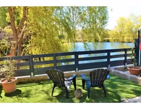 loue f2 meublé entre terrasson et le lardin
