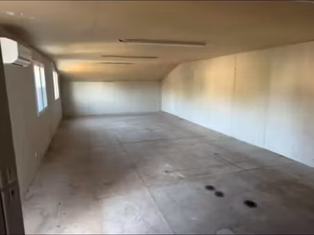 local professionnel 60 m² à louer – 300 ttc