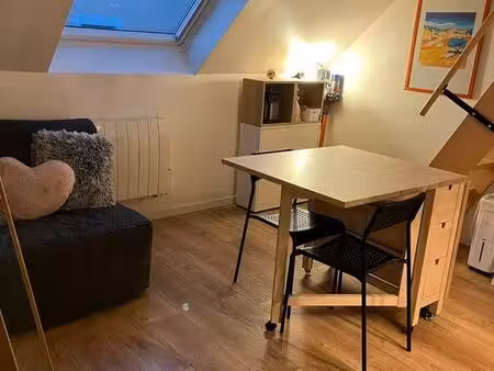 à louer – studio meublé avec mezzanine – annecy centre – 700 cc