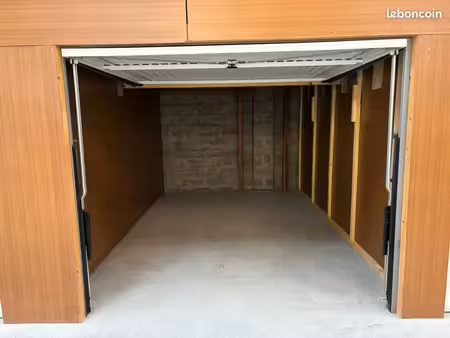 location garde meuble box de stockage niort 15m2