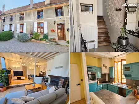 grande maison à étage