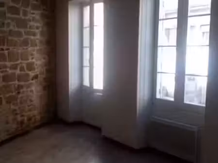 location appartement 2 pièces à la réole (33190)  500 €