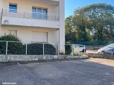 parking/box 9 m² nancy