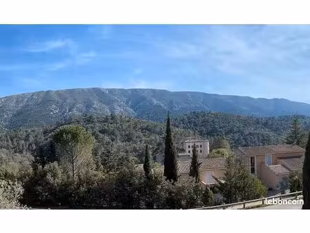 maison d'architecte de 250m2 à vauvenargues à 12 km d'aix en provence