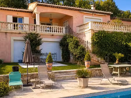 villa provençale avec piscine  appartement indépendant– le tignet