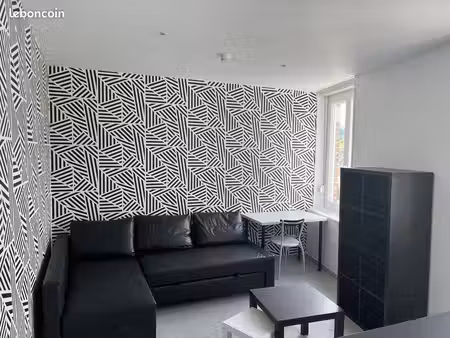 appartement  studio t1 19m2 meublé  à 400m du métro fives