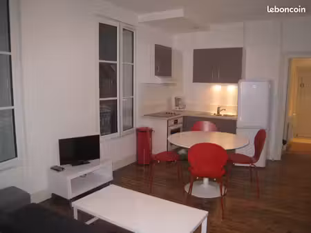 2 pièces meublé en hypercentre - rue coquille