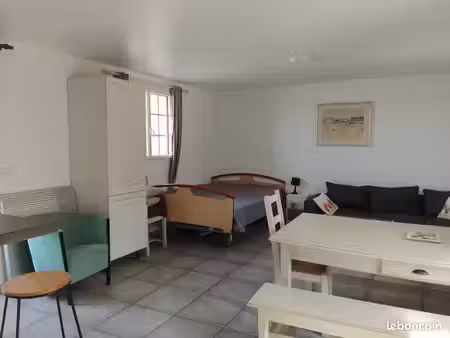 location meublée avec jardin privatif - possible pmr