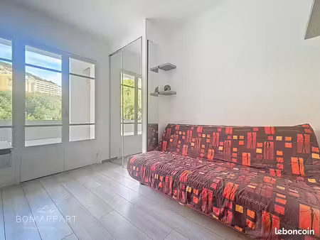 studio 1 pièce 16 m²